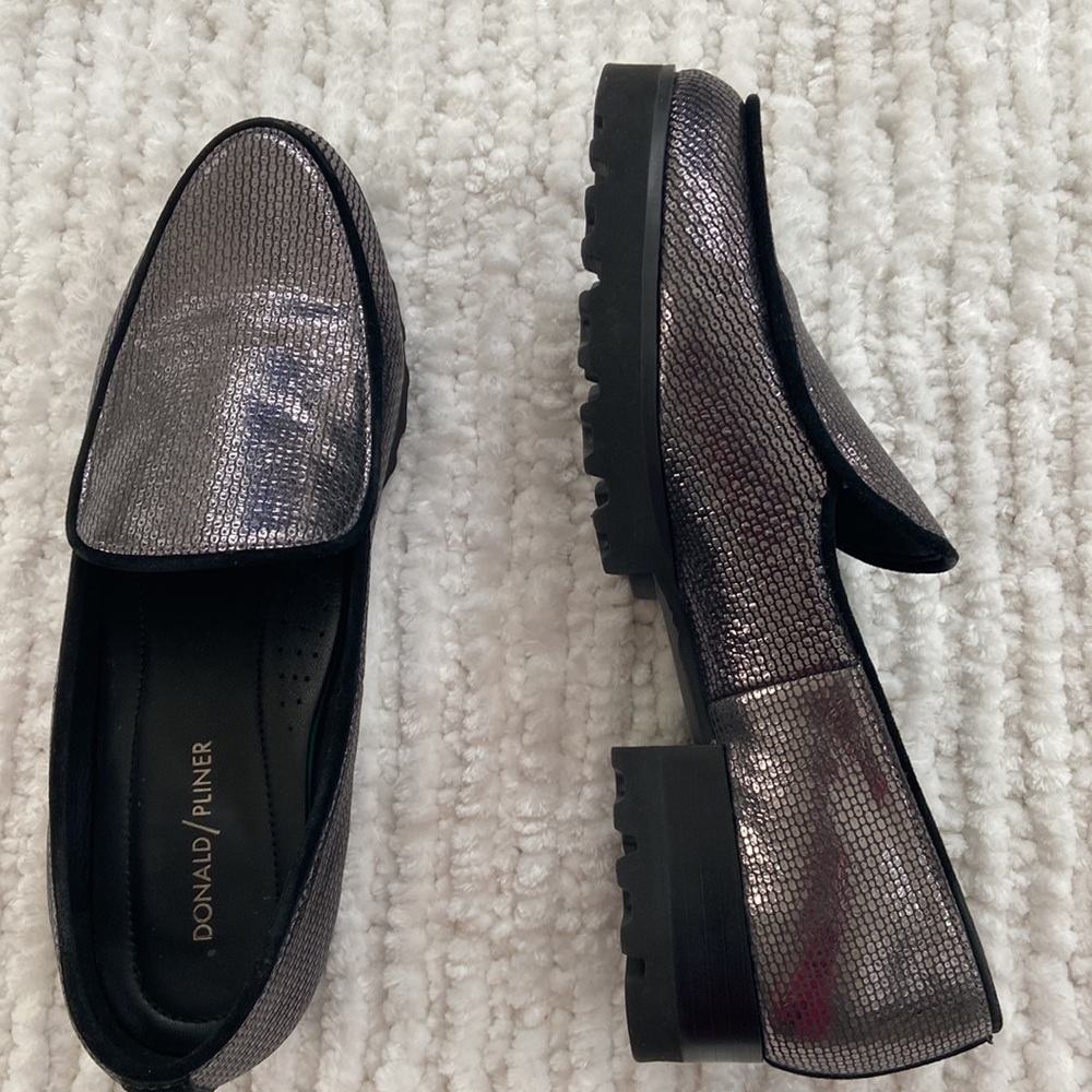 Donald Pliner, (elen) shoes.